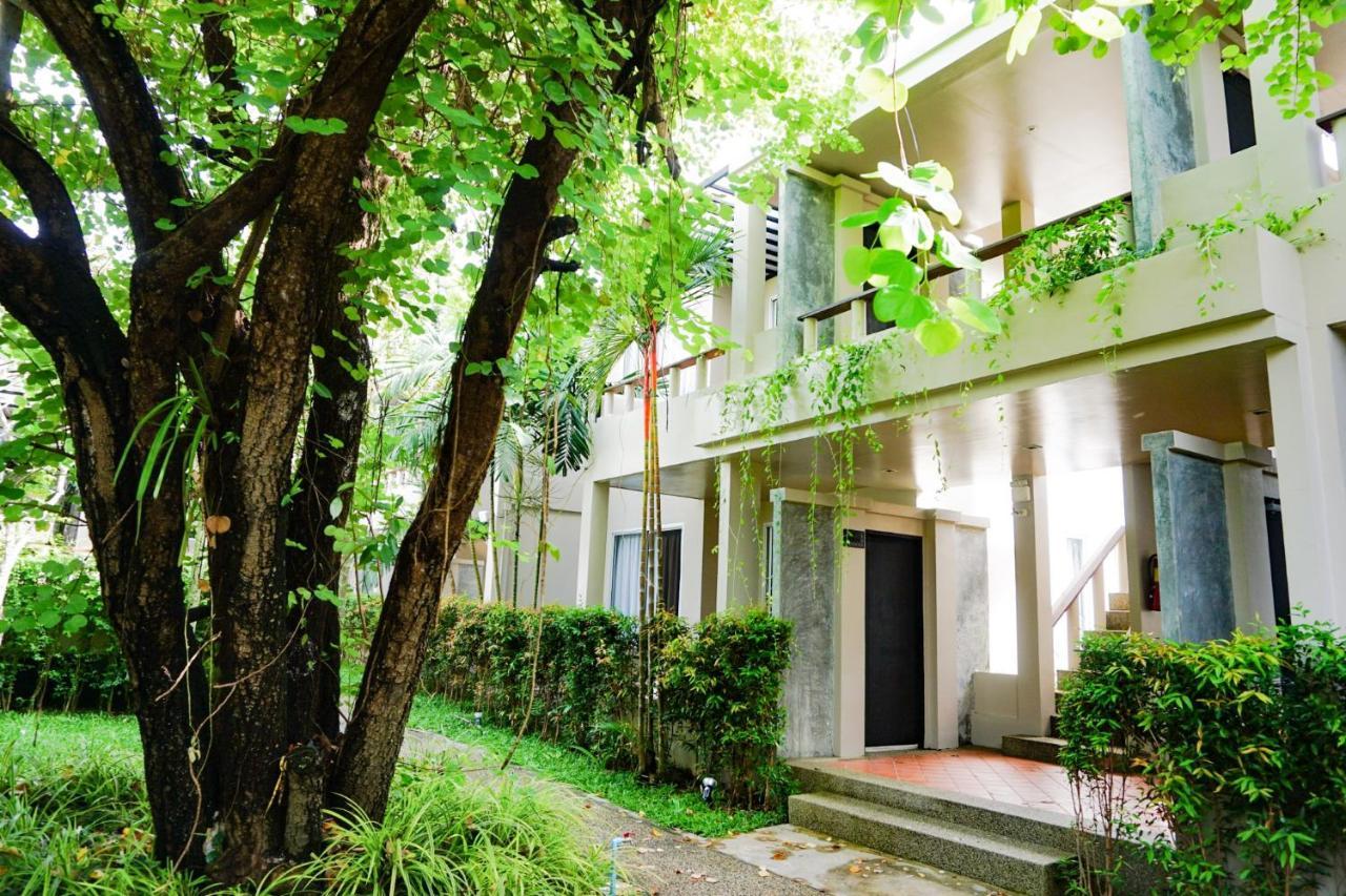 Signature Phuket Resort Chalong Exterior photo