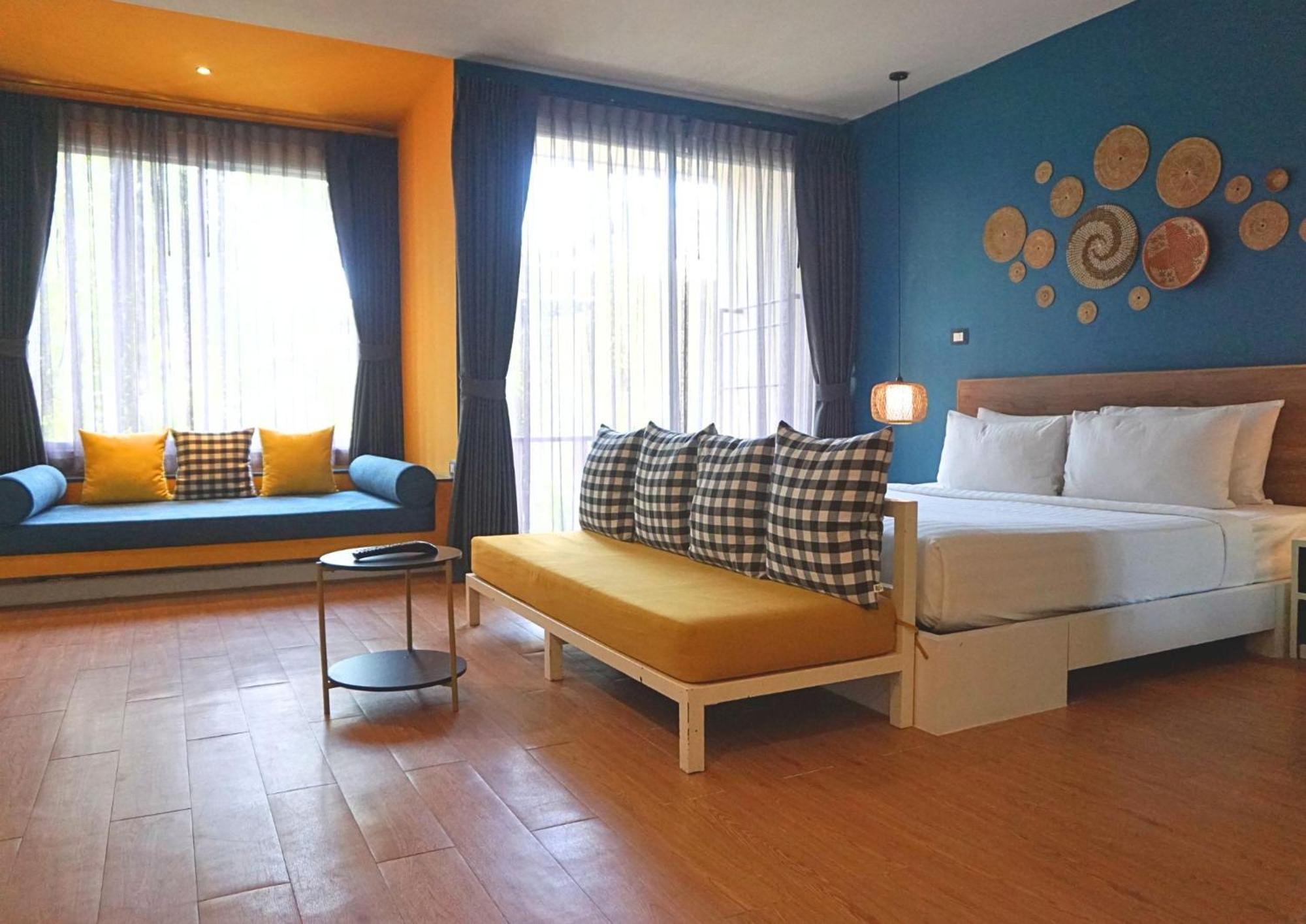 Signature Phuket Resort Chalong Exterior photo